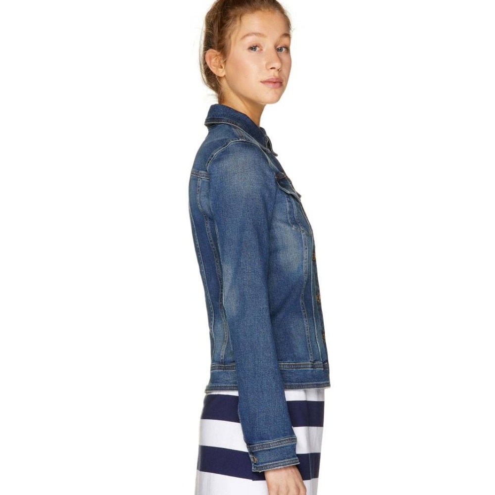 Denim jacket made in Italy.